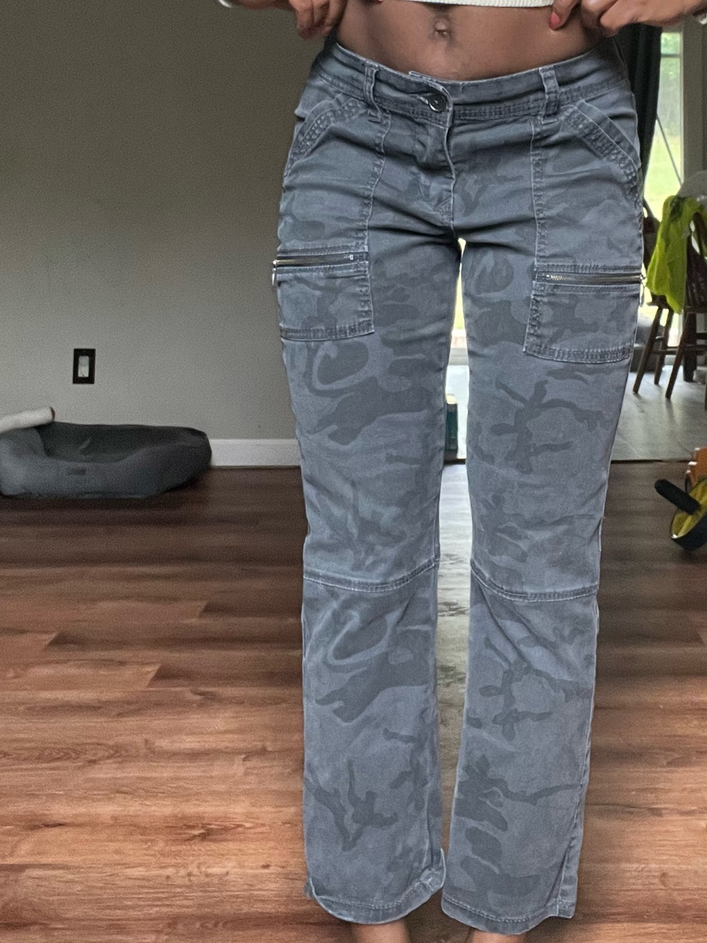 Supplies Gray Camo Low Rise Cargo Pants Size 4 Y2K Utility